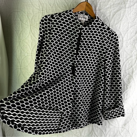 Joseph Ribkoff Swing Jacket Womens 6 Asymmetric Geometric Black White Textured - Picture 6 of 16